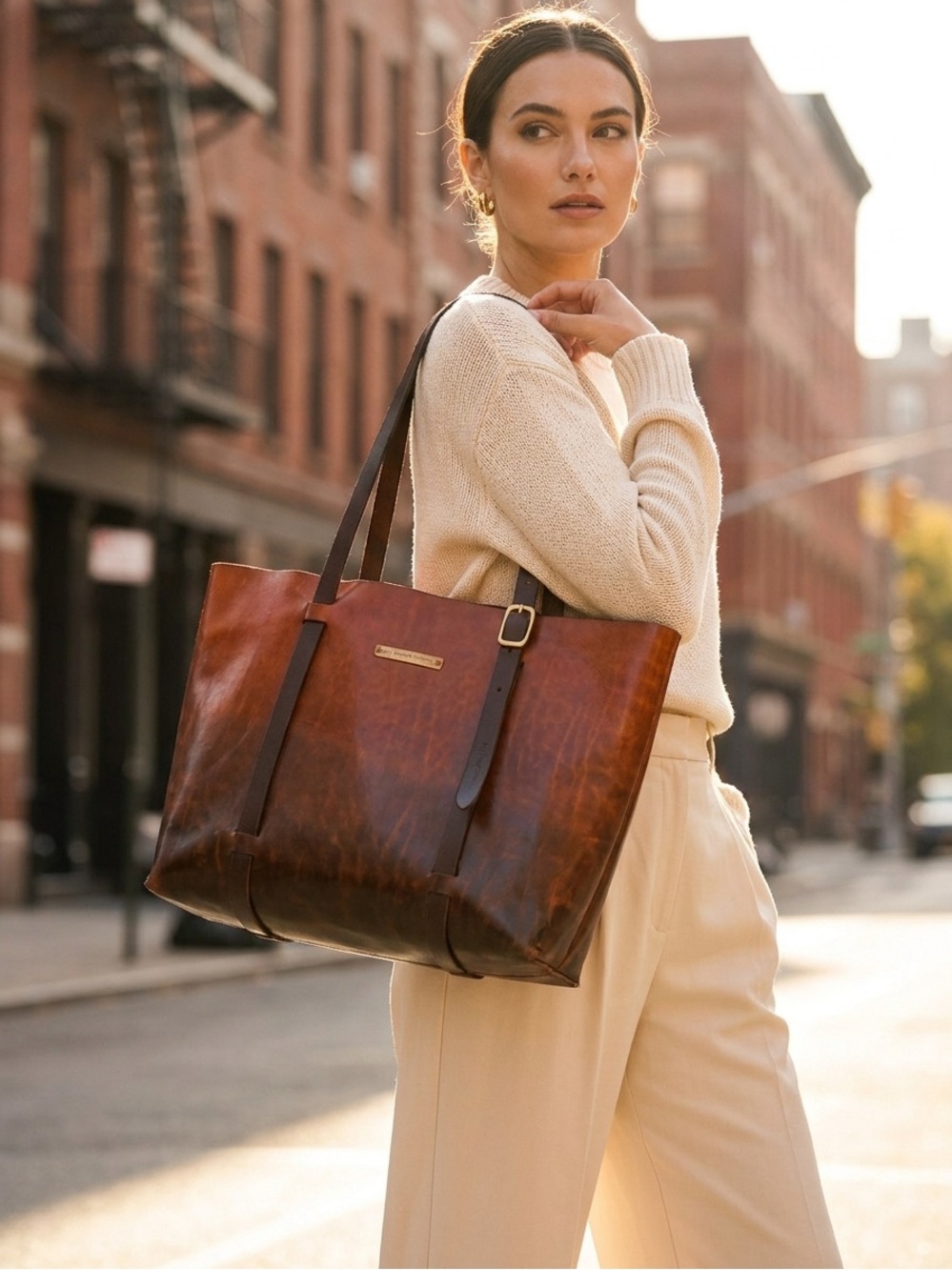 Show Stopper Leather Tote Bag in Chestnut Brown - Picture 2 of 15